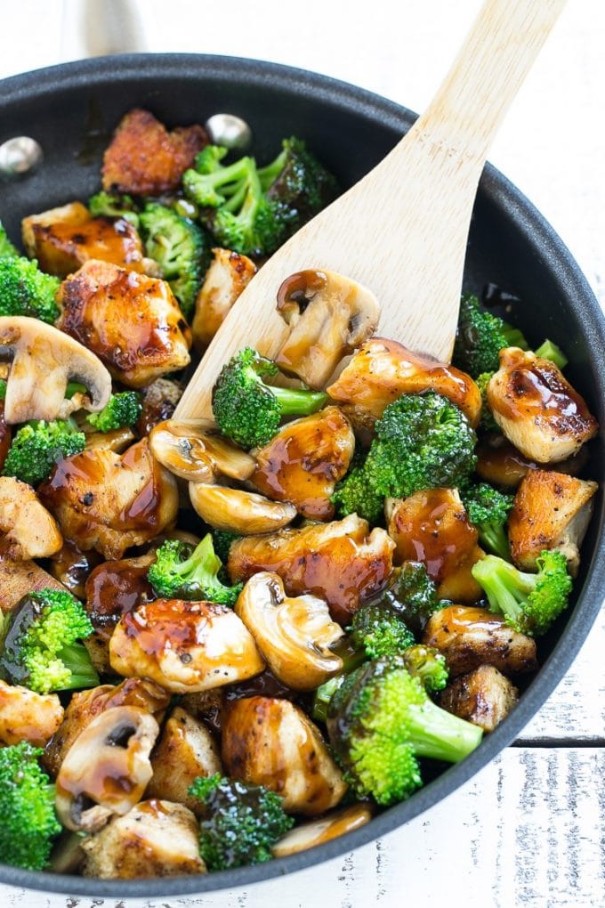 Chicken and Broccoli Stir Fry Recipe – CUCINADEYUNG